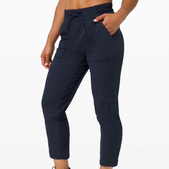 Lululemon Beyond the Studio Crop - True Navy - Picture 3 of 10